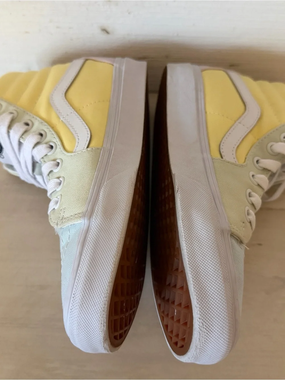Vans Sk8-Hi Shoes Womens Size 7 Mens Size 5.5 Yellow Blue High Top Skate Lace Up